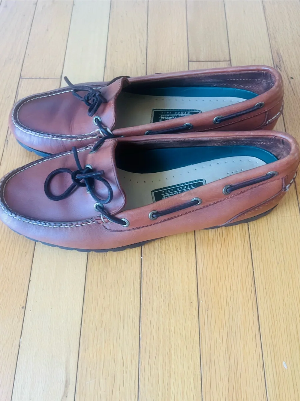 L.L.Bean Men’s Leather Boat Shoes Size 11M Brown Moc Toe Lug Sole Casual